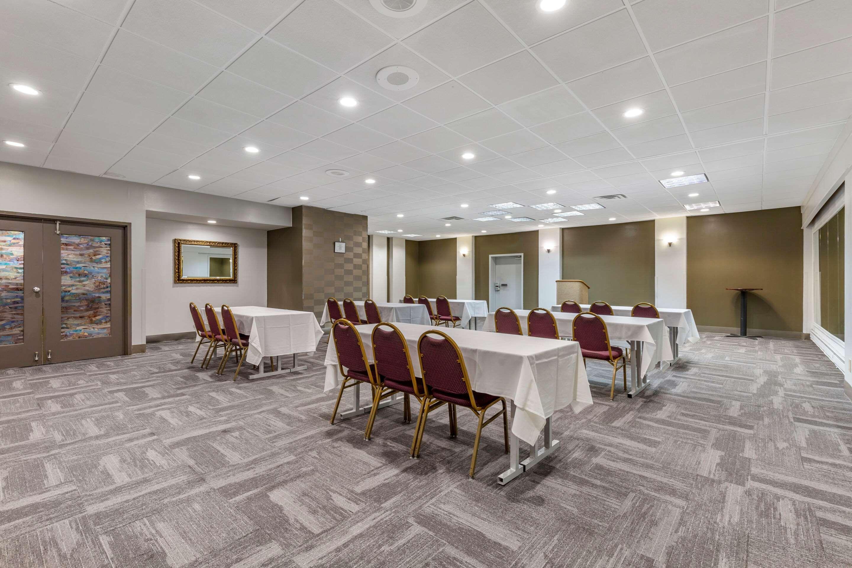 Quality Inn Windsor Mill Zewnętrze zdjęcie