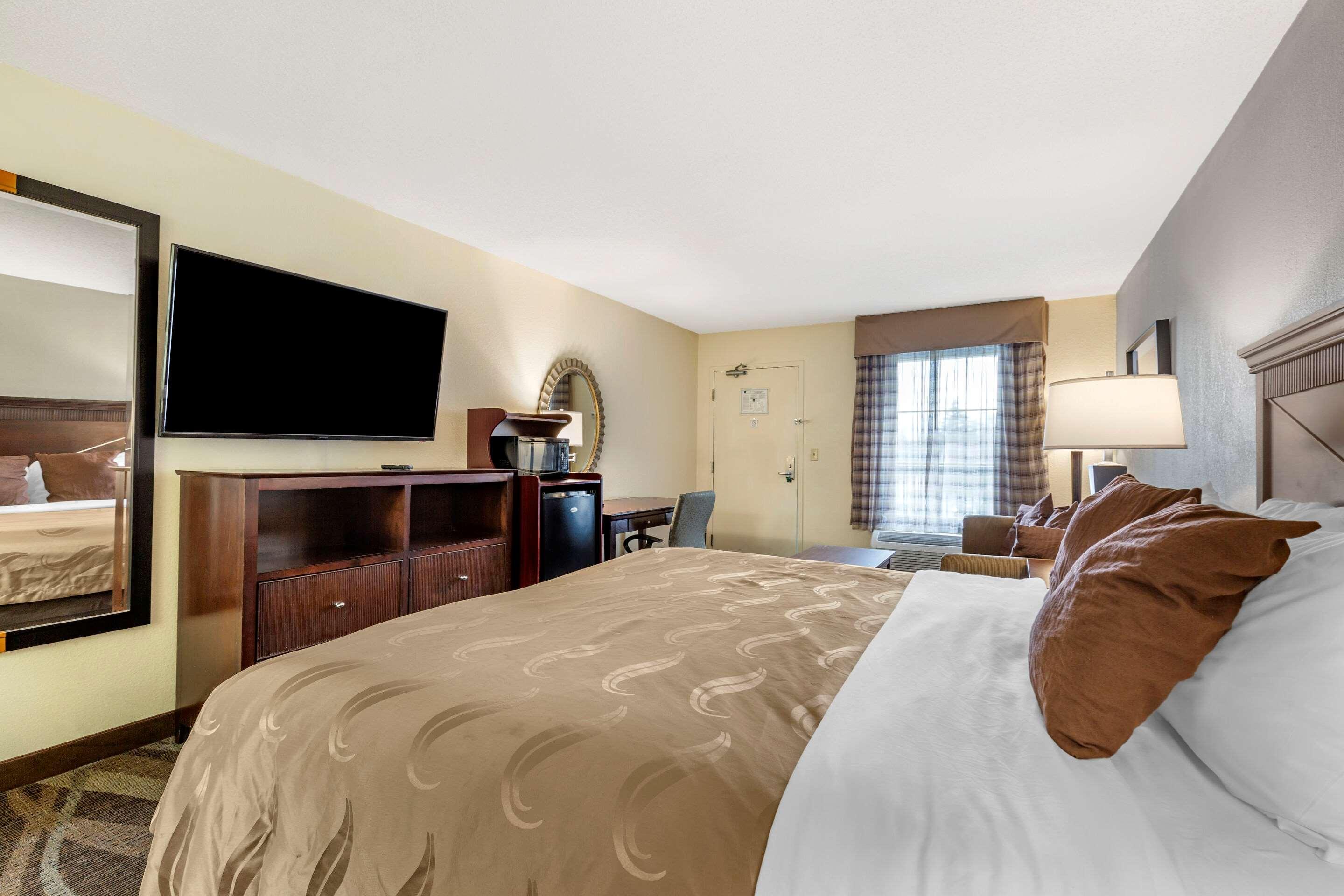 Quality Inn Windsor Mill Zewnętrze zdjęcie