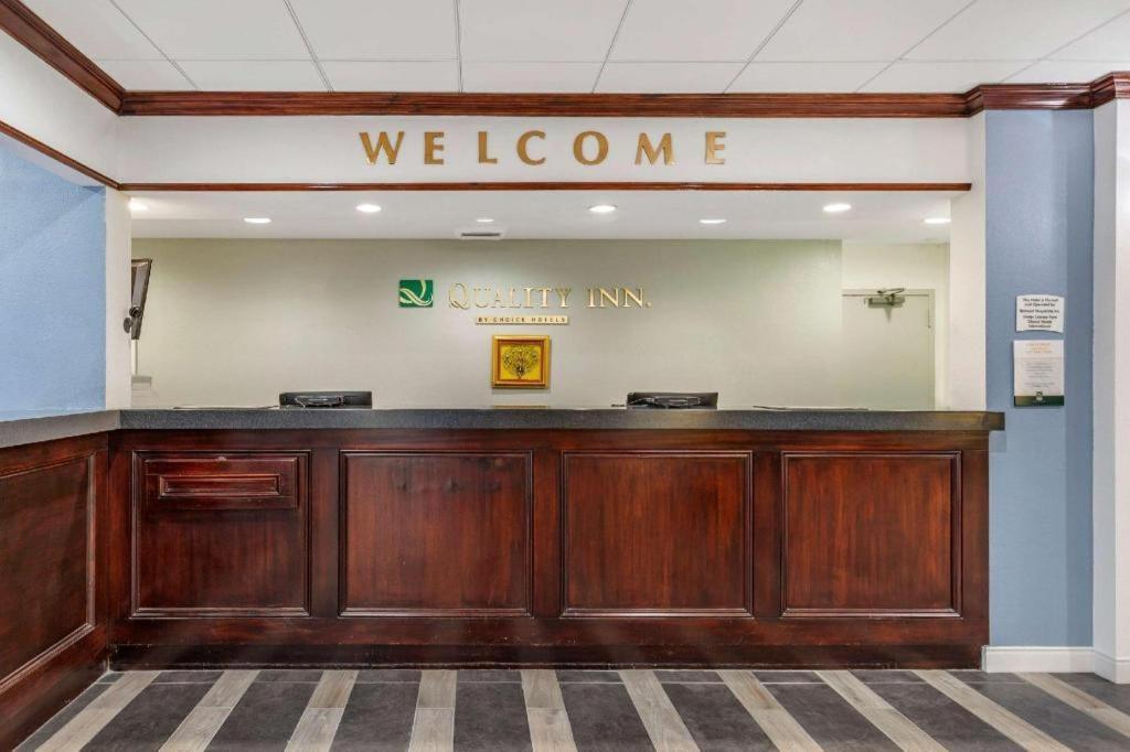 Quality Inn Windsor Mill Zewnętrze zdjęcie