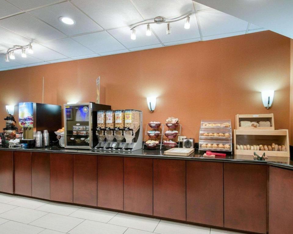 Quality Inn Windsor Mill Zewnętrze zdjęcie