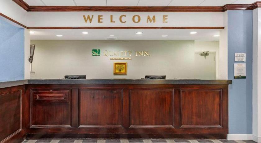 Quality Inn Windsor Mill Zewnętrze zdjęcie
