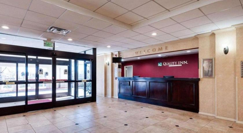 Quality Inn Windsor Mill Zewnętrze zdjęcie