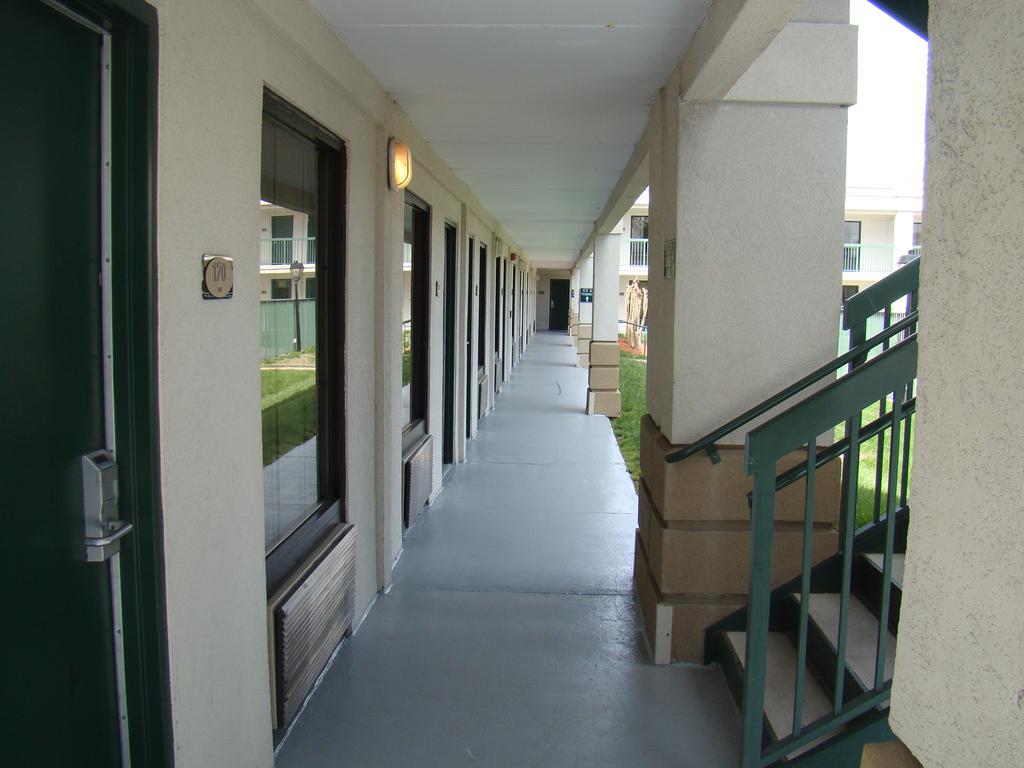 Quality Inn Windsor Mill Zewnętrze zdjęcie